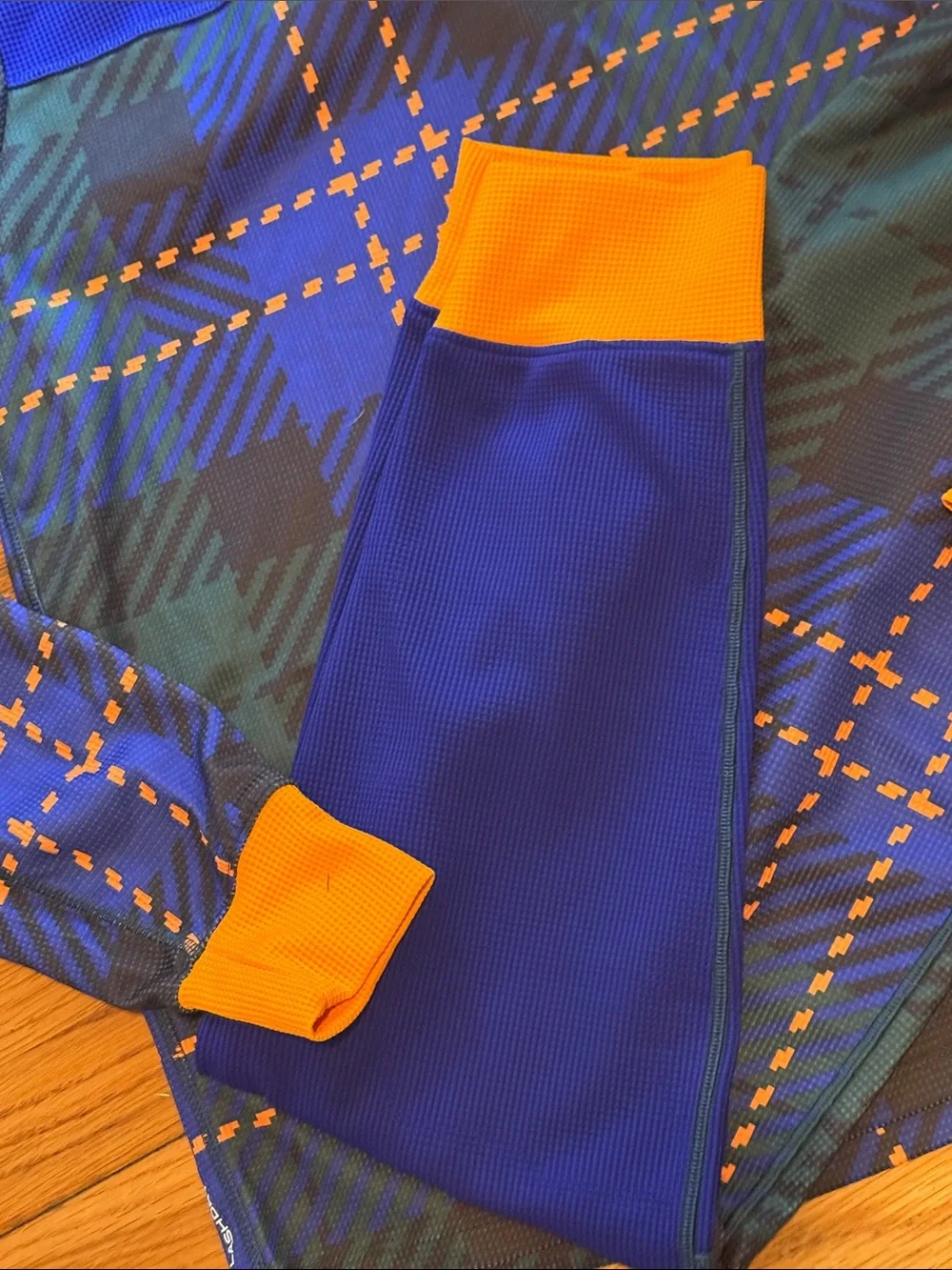 The North Face Men's Blue & Orange Plaid Base Layer Set (Med)